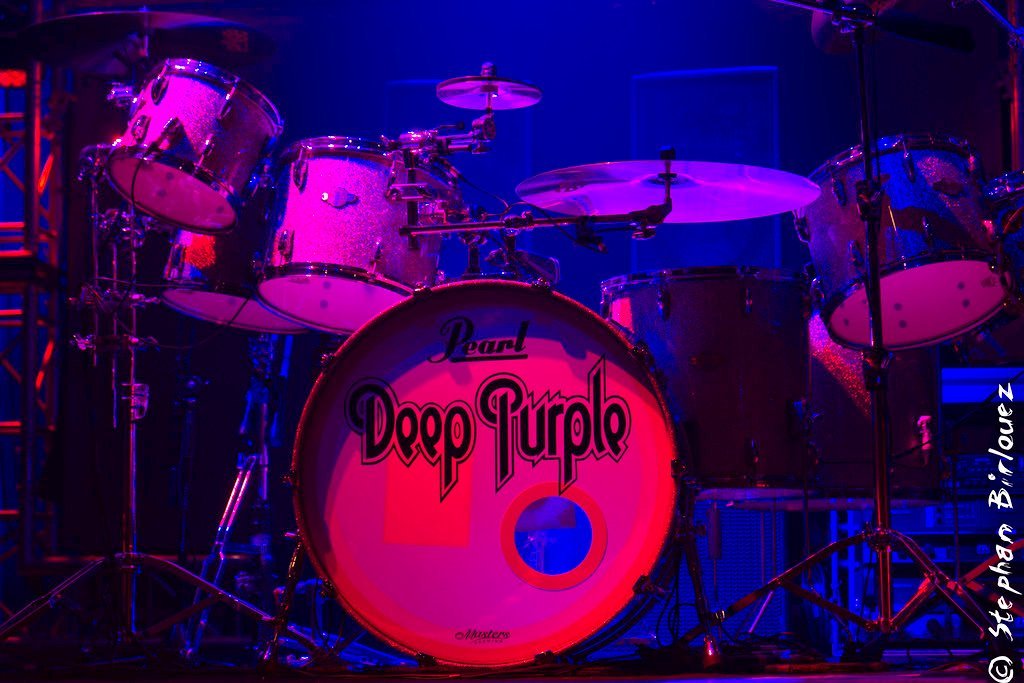 Smoke on the Water by Deep Purple (1972) (Stephan Birlouez (www.amongtheliving.fr), Flickr, CC BY-SA 2.0)