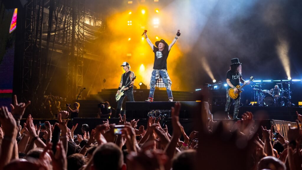 10 Things That Made Axl Rose Stand Out in The World of Music