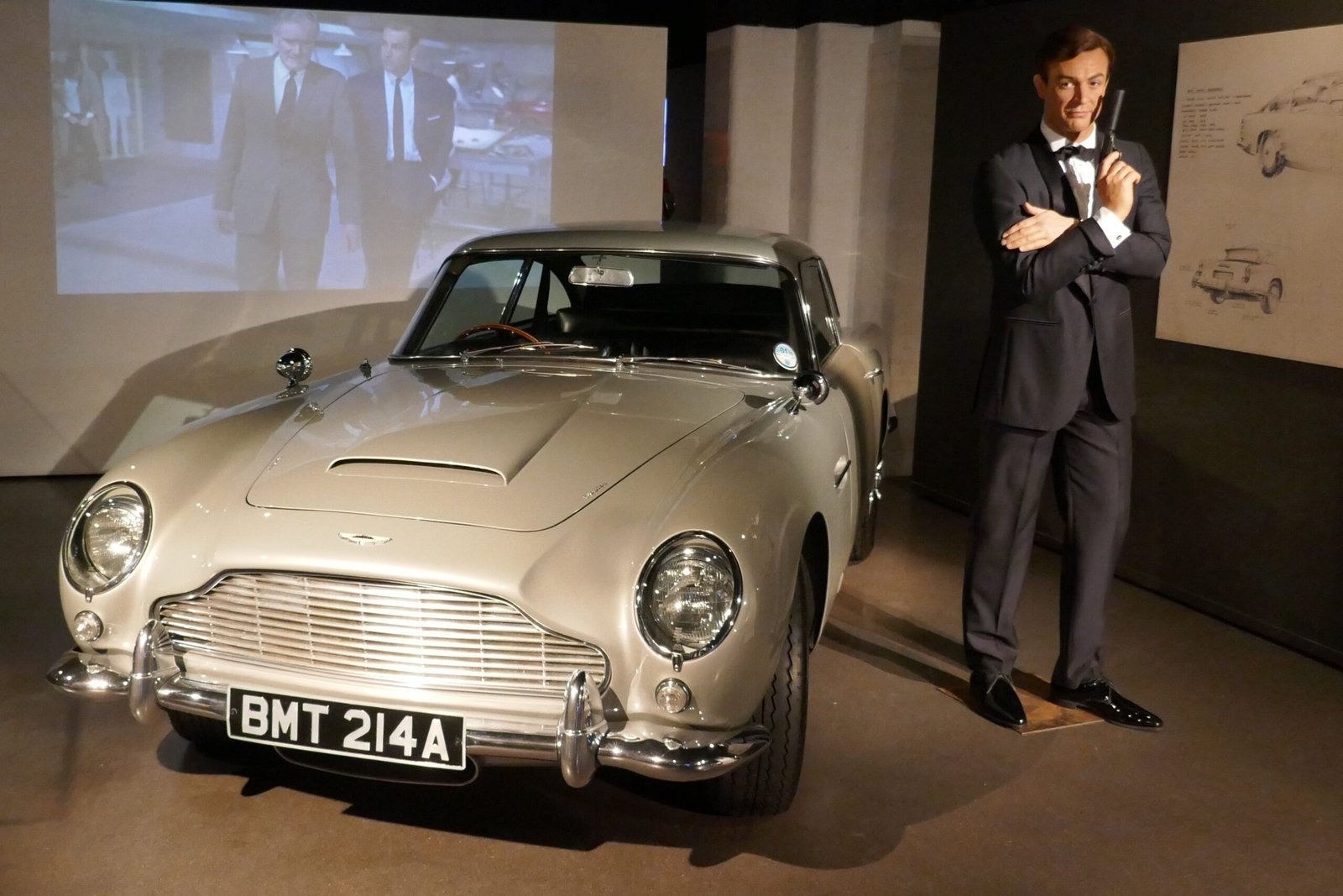 Aston Martin DB5 from Goldfinger (By FR, CC BY-SA 4.0)