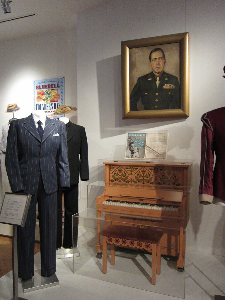 Sam's Piano from Casablanca (Alan Light, Flickr, CC BY 2.0)