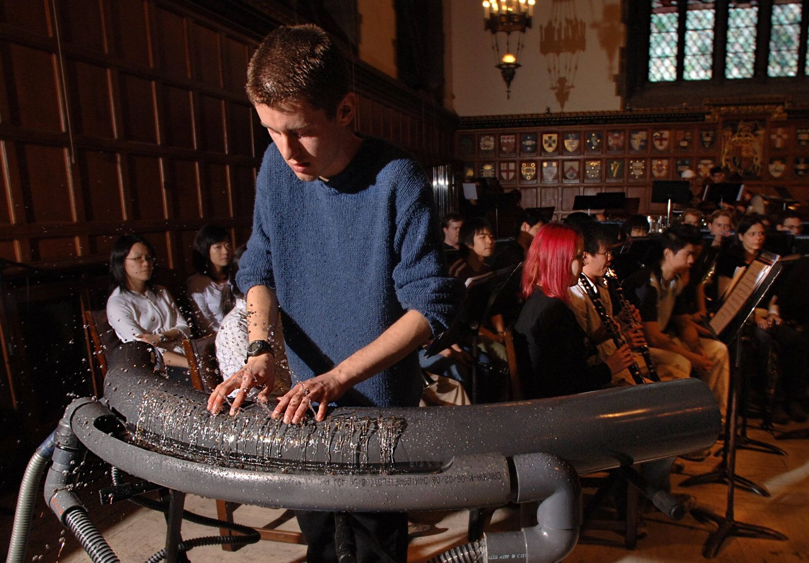 Hydraulophone (Transferred from en.wikipedia to Commons by Wouterhagens using CommonsHelper., CC BY-SA 3.0)