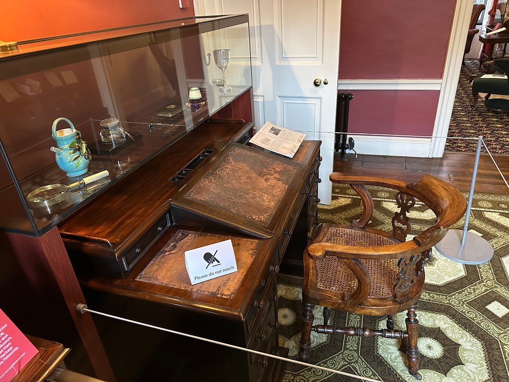 Charles Dickens (Matt From London, Flickr, CC BY 2.0)
