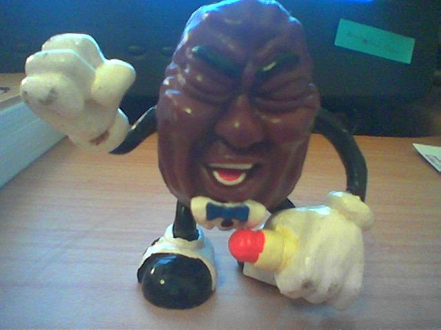 California Raisins' Dance Craze (Brandie!, Flickr, CC BY-SA 2.0)