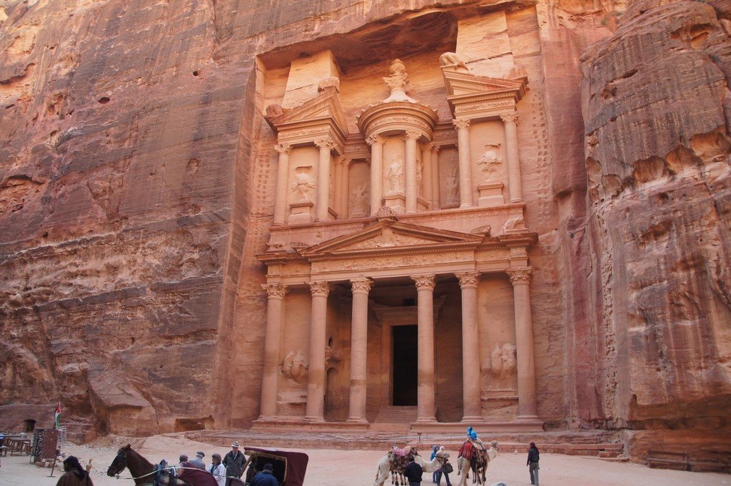 Petra (Image Credits: Rawpixel)