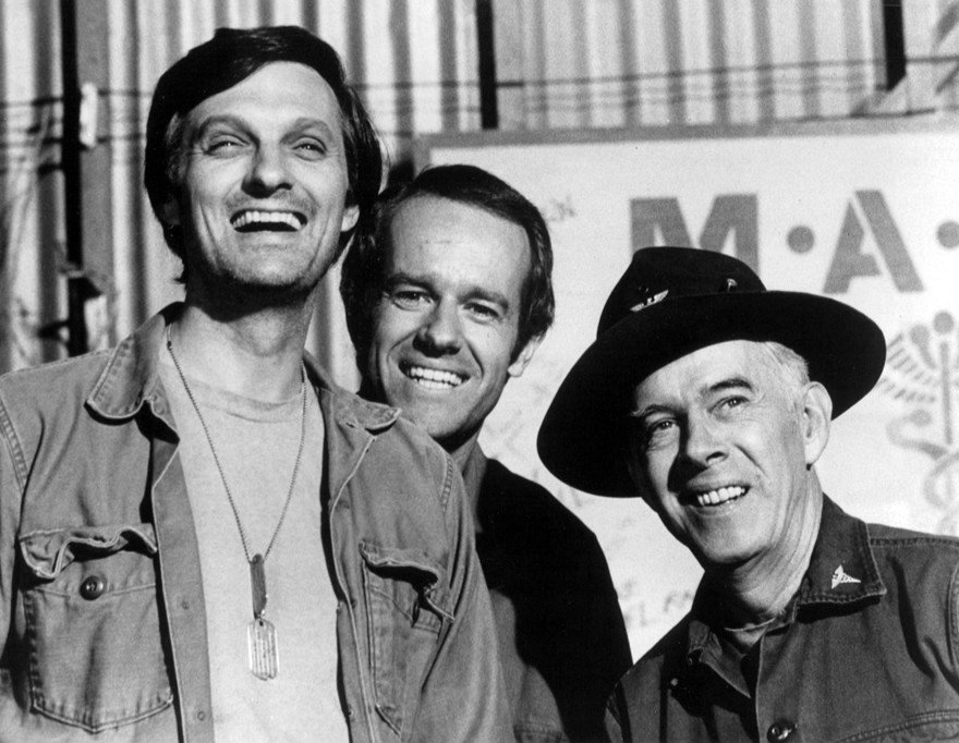 M*A*S*H: "Goodbye, Farewell and Amen" (1983) (Transferred from en.wikipedia to Commons by We hope using CommonsHelper.
(Original text : eBay item
photo front
photo back), Public domain)