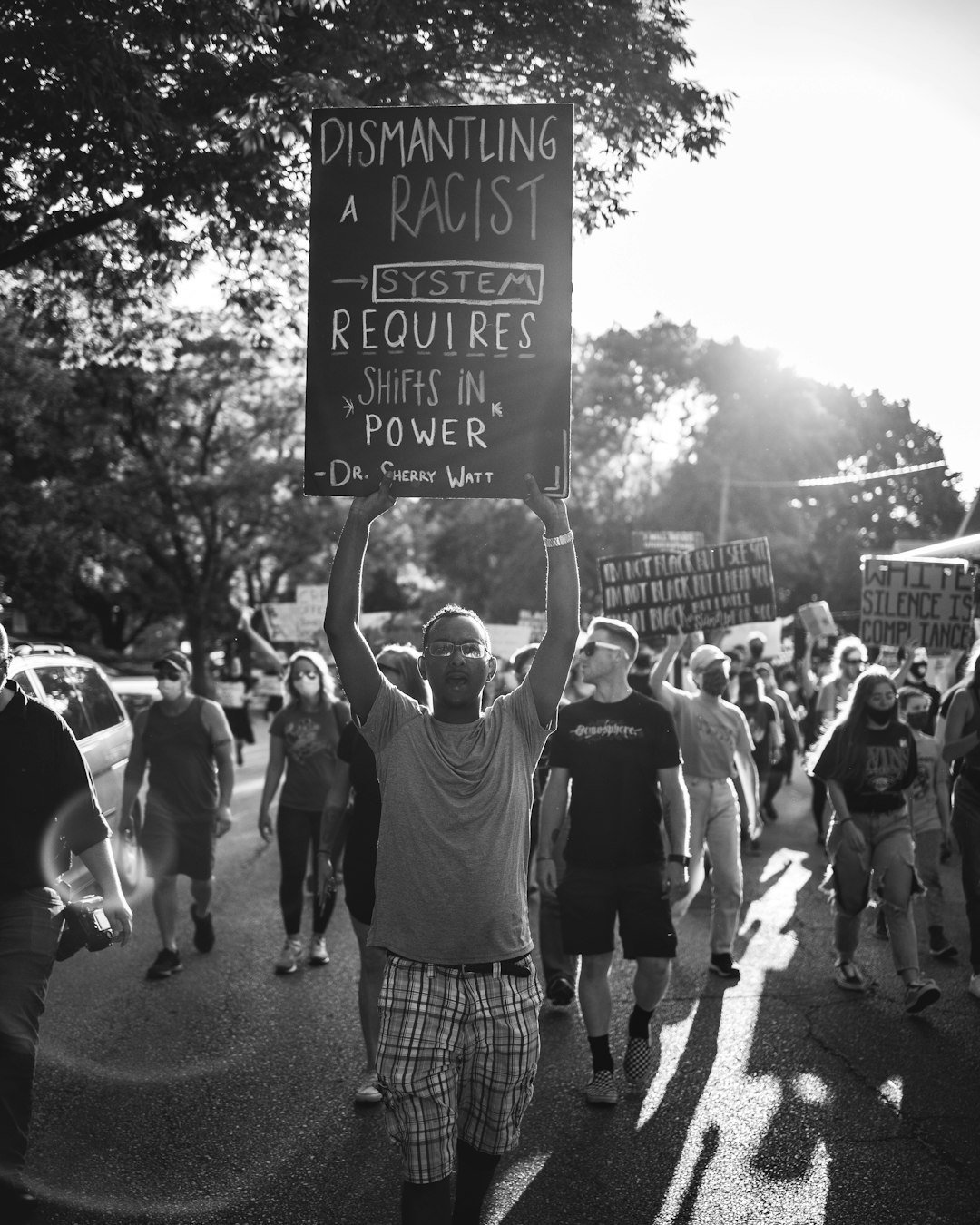 It Can't Happen Here by Sinclair Lewis (Image Credits: Unsplash)