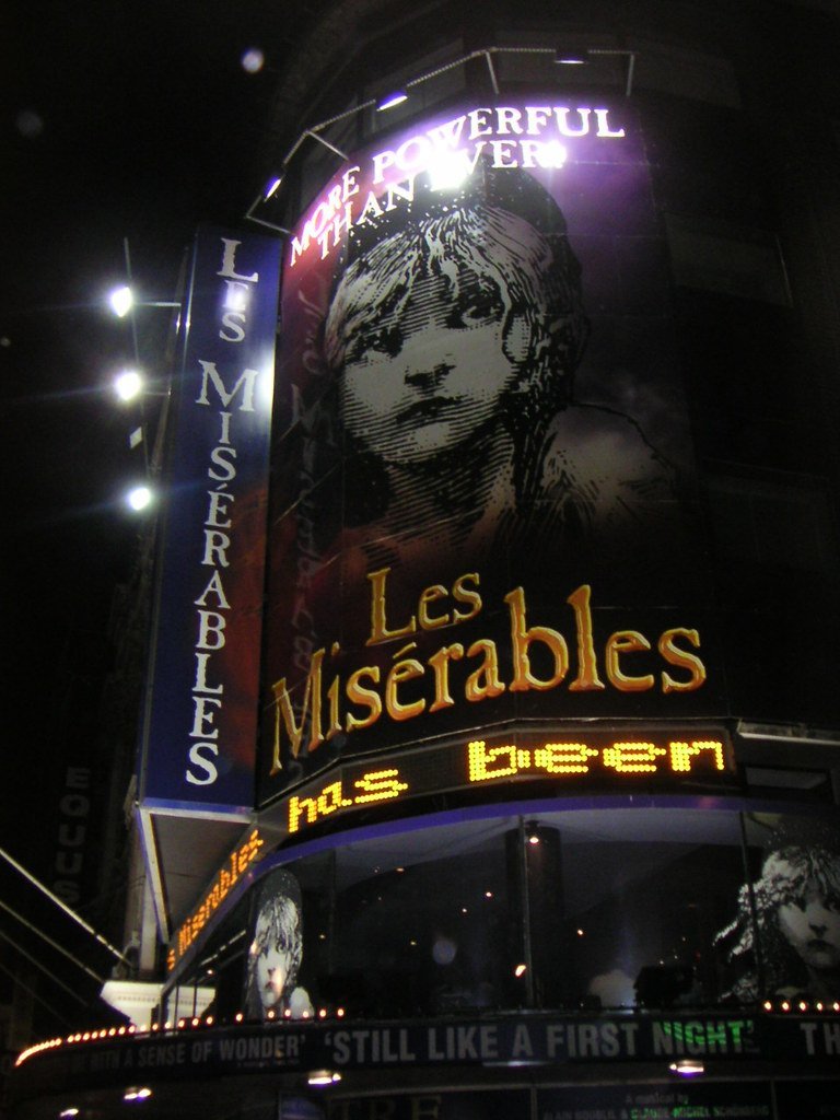 Les Misérables by Victor Hugo (mart wegman, Flickr, CC BY 2.0)