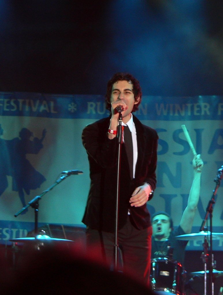 The Enduring Echo of Vocal Mastery (Jonas B, Flickr, CC BY 2.0)