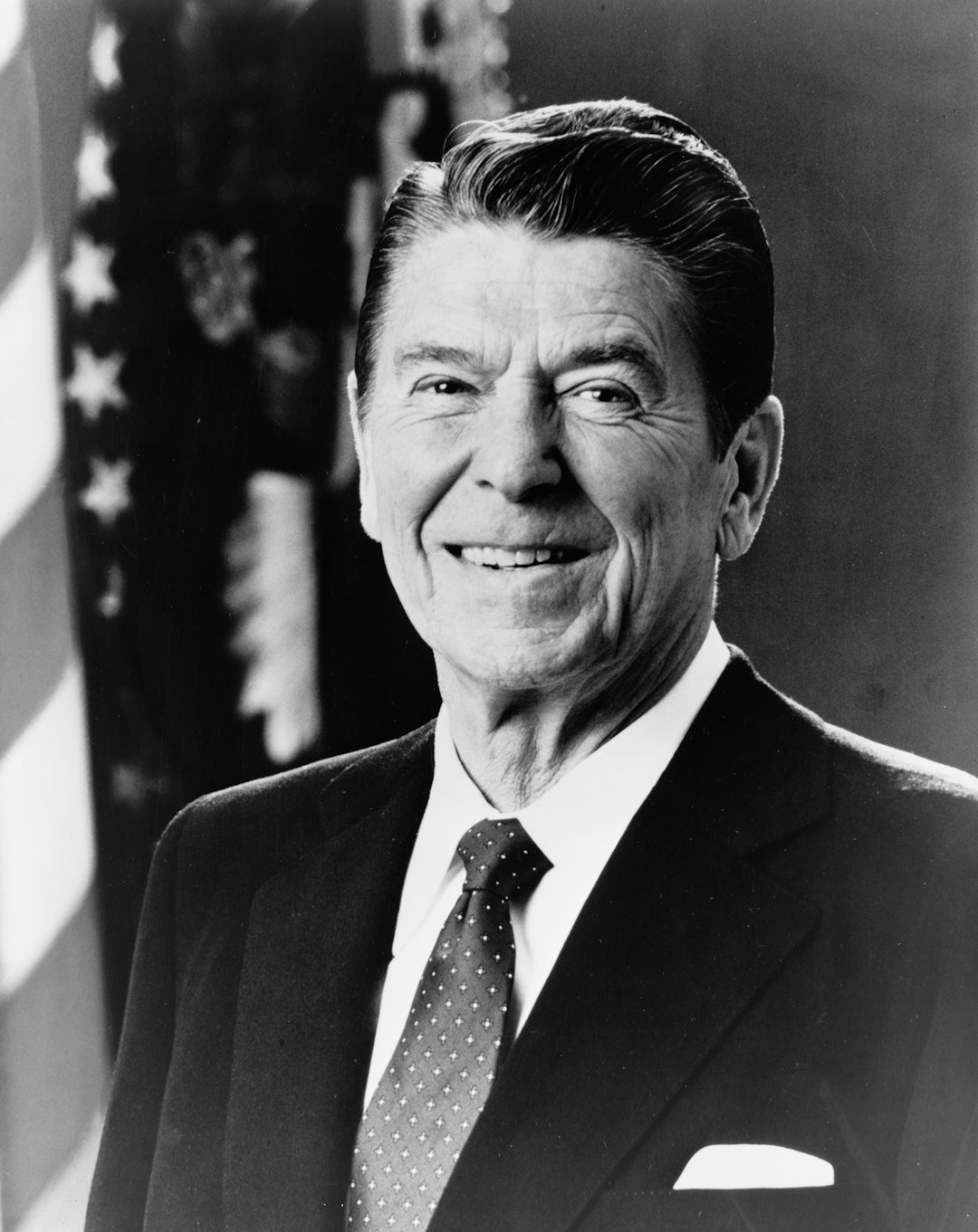 Ronald Reagan's "Tear Down This Wall" (1987) (Image Credits: Unsplash)