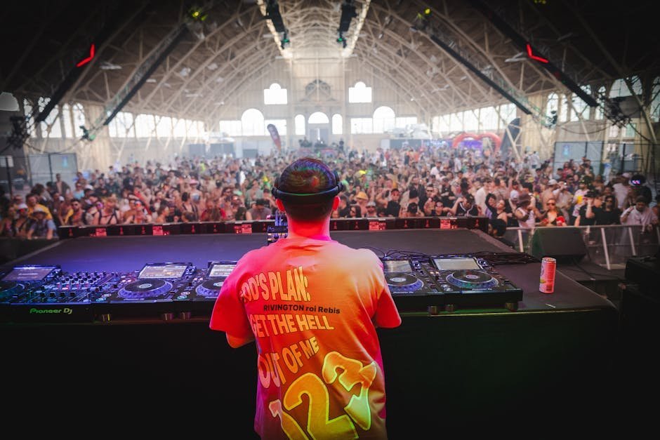 "I Found U" by Axwell feat. Max C (2007) (Image Credits: Pexels)