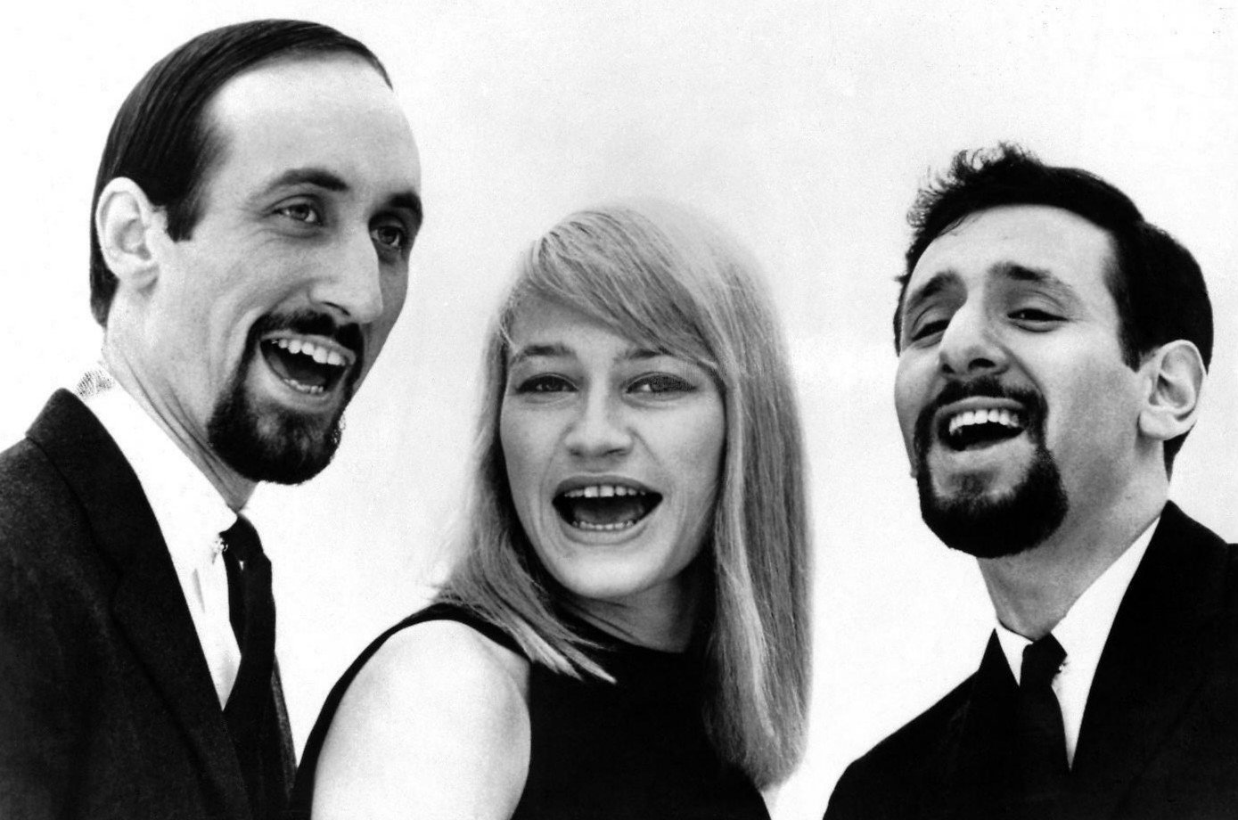 Puff, the Magic Dragon by Peter, Paul and Mary (eBay item
front

back, Public domain)