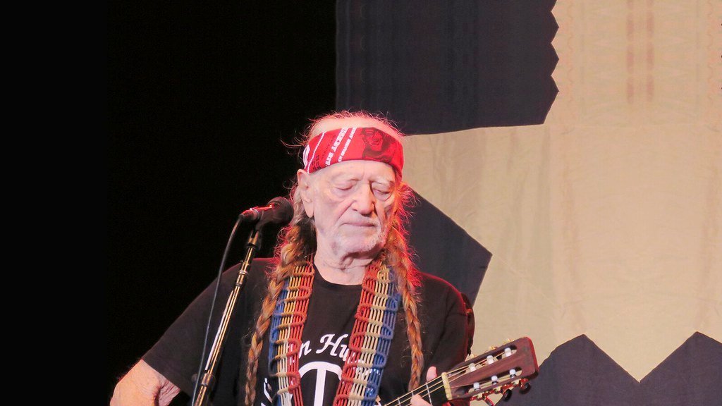 On the Road Again by Willie Nelson (manuelroma555, Flickr, CC BY 2.0)
