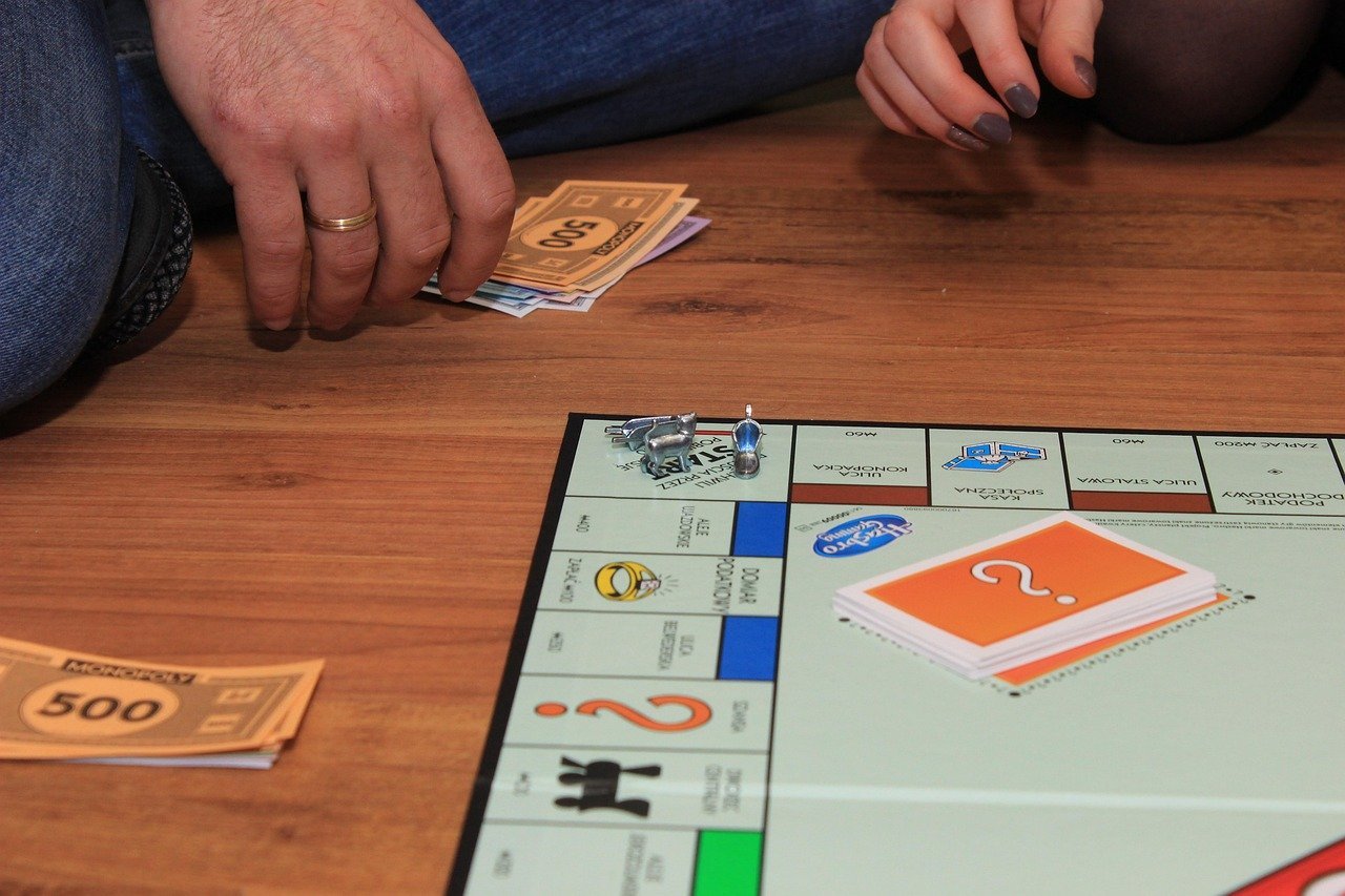 Monopoly (Image Credits: Pixabay)