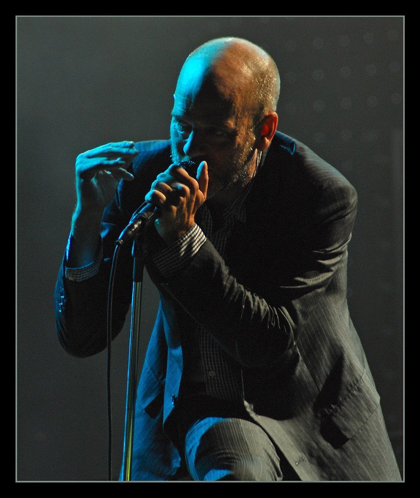 REM - Out of Time: Radio Song (Andrew_D_Hurley, Flickr, CC BY-SA 2.0)