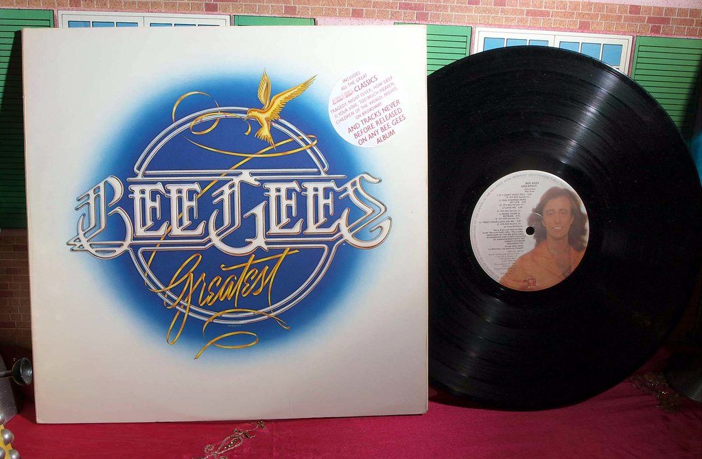 Saturday Night Fever (badgreeb RECORDS - art -photos, Flickr, CC BY-SA 2.0)