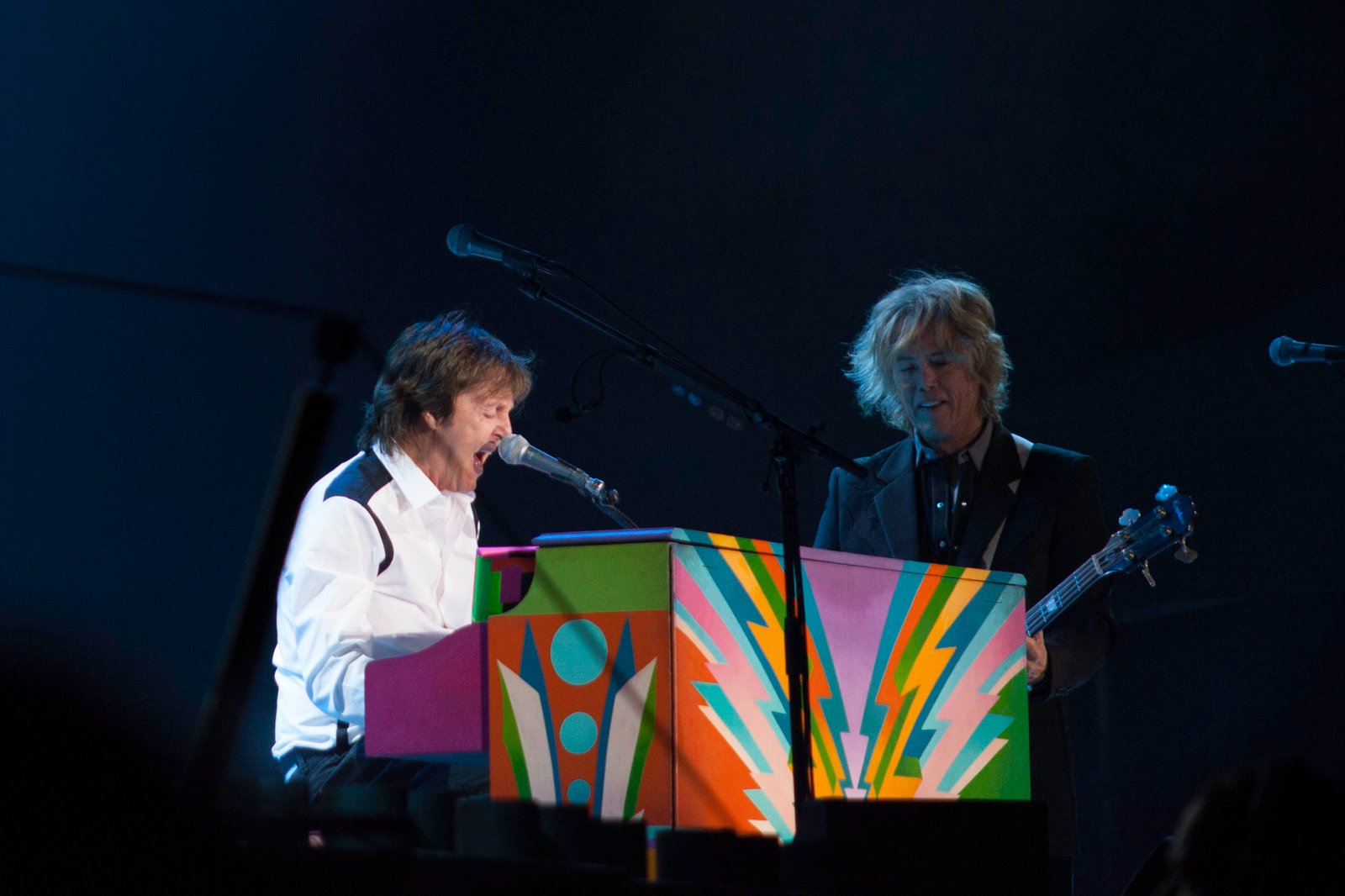 9. Let It Be (Paul McCartney - Out There Concert | 140420-5506-jikatu, CC BY-SA 2.0)